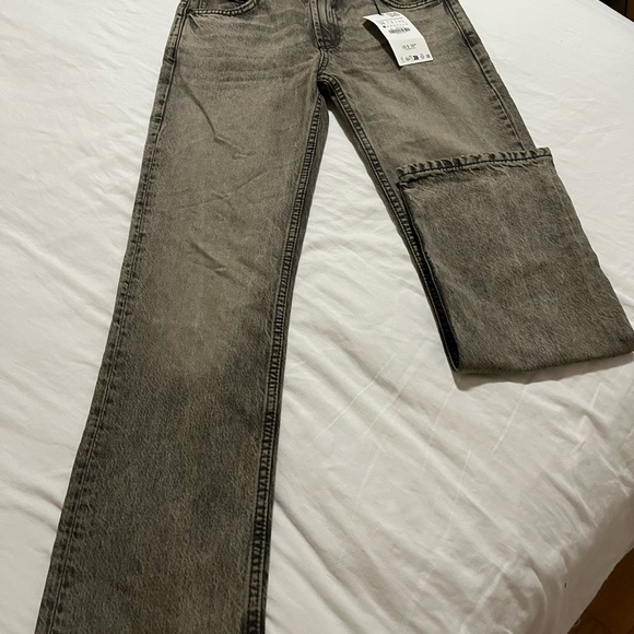New ZARA jeans - Picture 1 of 3
